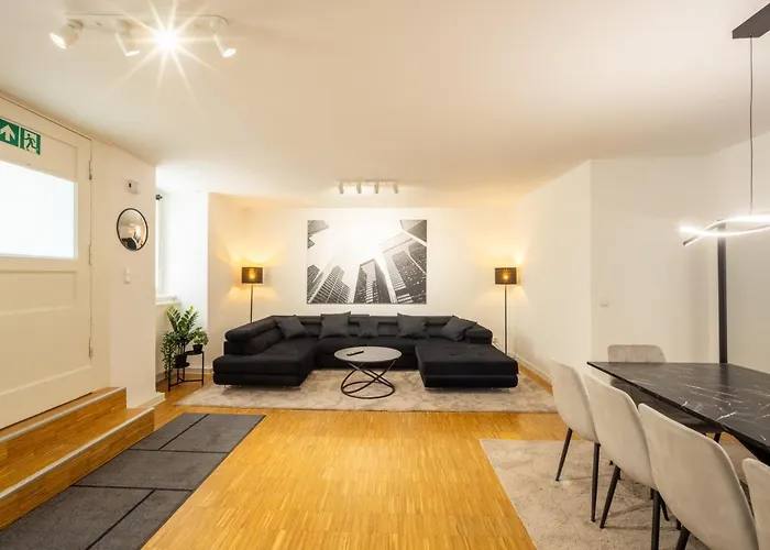 100qm2, Superior Suite, 7 Beds, Rain Shower Apartamento