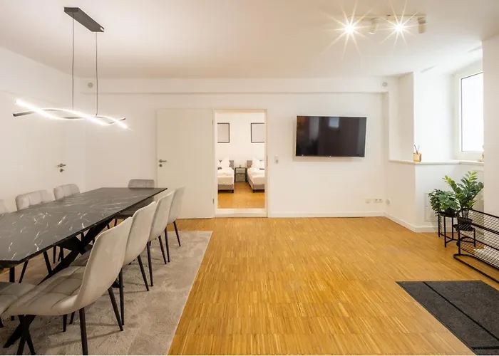 100qm2, Superior Suite, 7 Beds, Rain Shower Apartamento