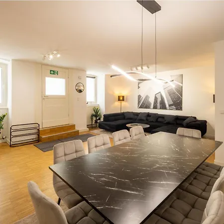 شقة 100qm2, Superior Suite, 7 Beds, Rain Shower *